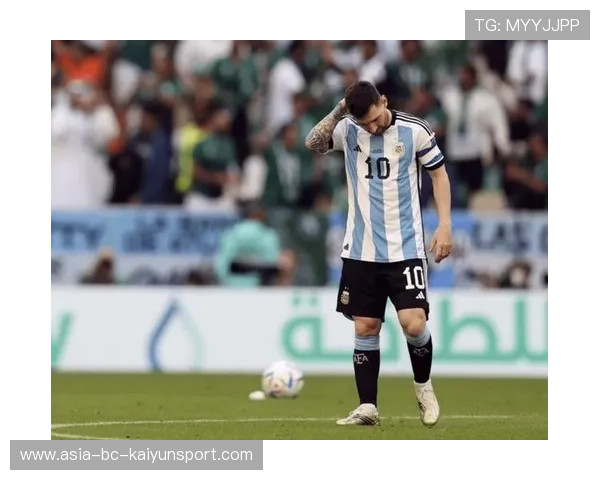 恩迪梅西附体，埃弗顿言和大黑马！换帅“十字鹰”读秒绝杀格罗索